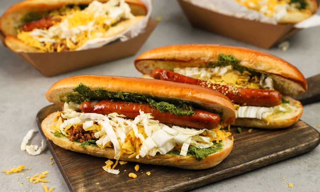 Με αυτά τα λαχταριστά Taco Dogs θα κολλήσουμε