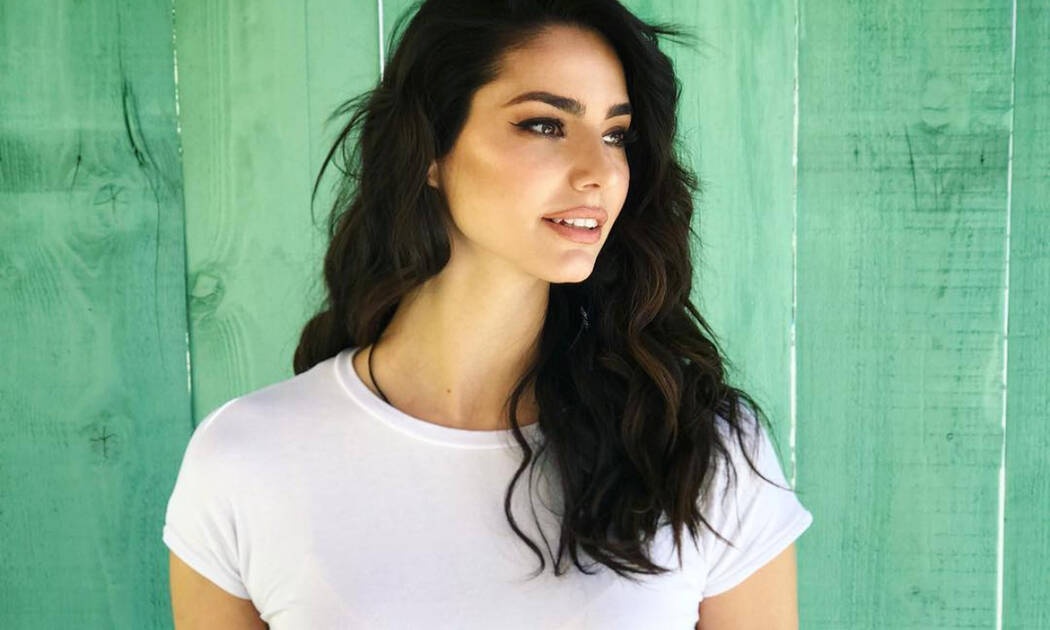 Ηλιάνα Παπαγεωργίου: Βρήκε τον τρόπο να είναι σούπερ σέξι φορώντας κάτι πολύ απλό