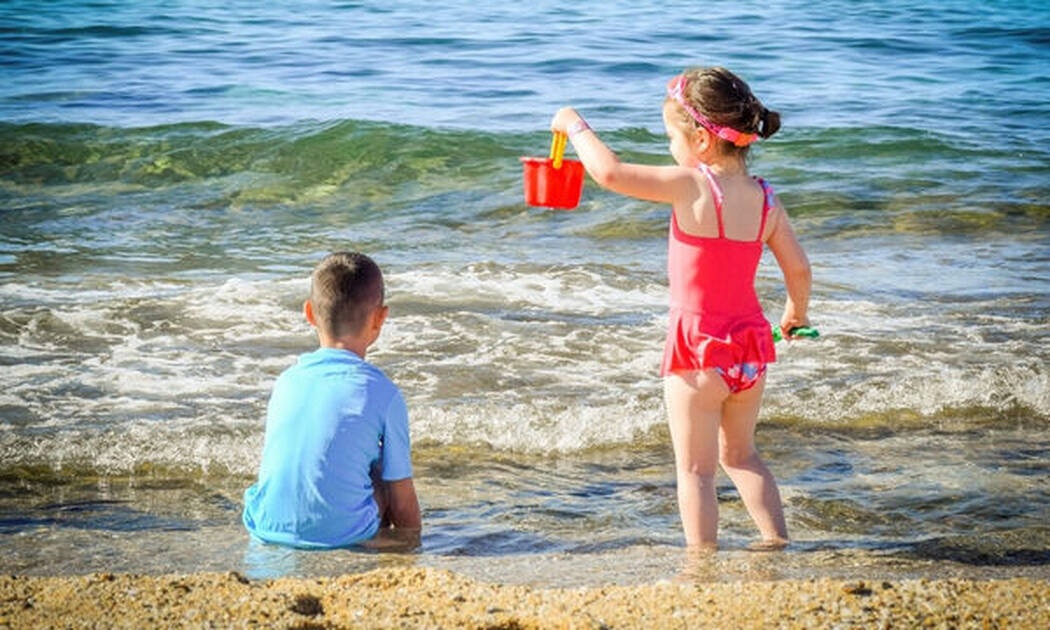 Όταν η χρήση του παιδικού αντηλιακού γίνεται… παιχνίδι