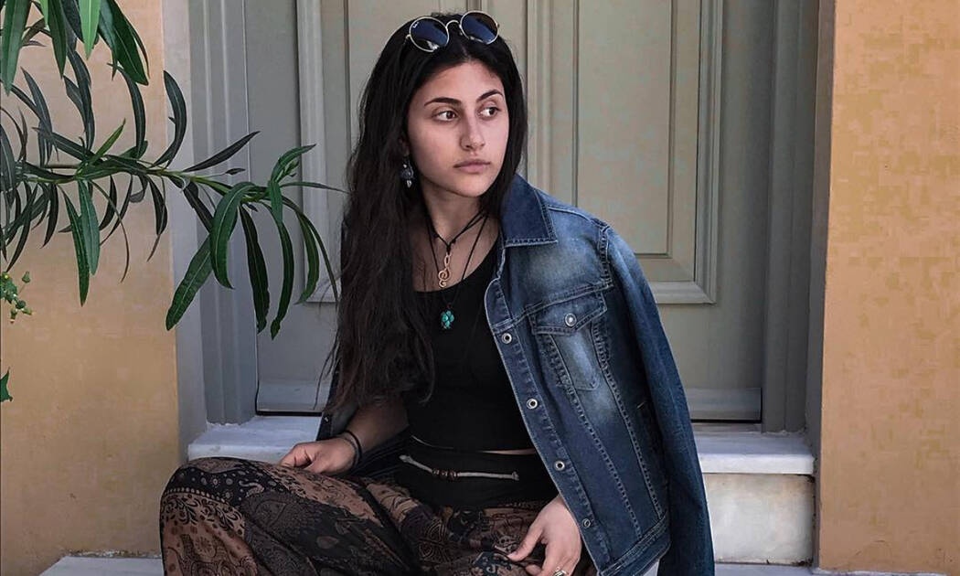 Η 17χρονη κόρη πασίγνωστου Έλληνα ηθοποιού κυκλοφόρησε το πρώτο της τραγούδι