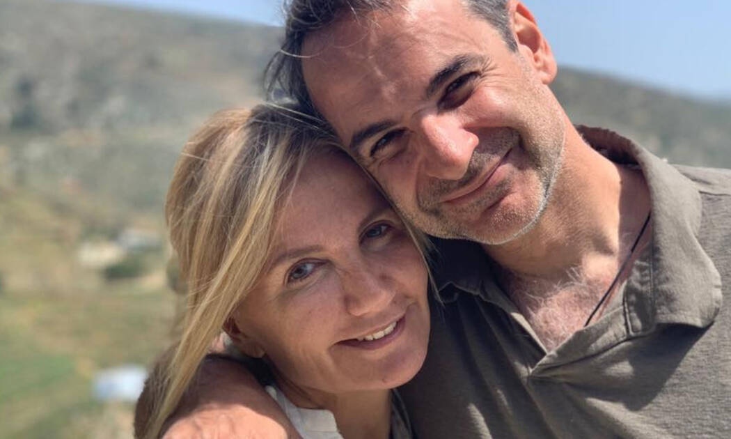 Μαρέβα Μητσοτάκη: Σπάνιες φωτογραφίες με τα τρία της παιδιά και το τρυφερό μήνυμα στον σύζυγό της