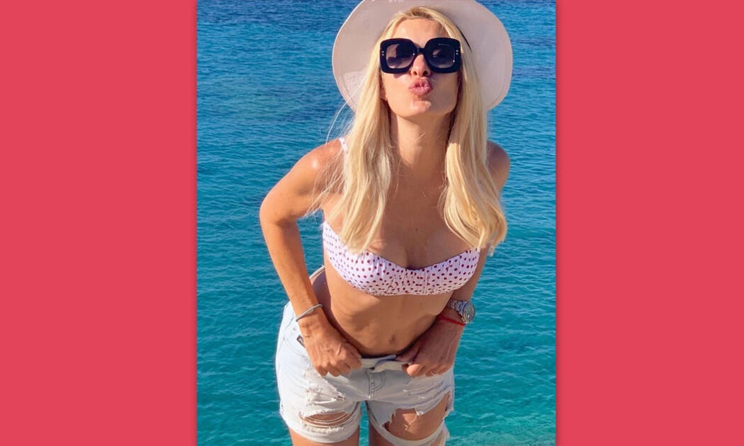 Μενεγάκη: Οι πρώτες αρετουσάριστες φωτό με μαγιό και οι αντιδράσεις που είχε προκαλέσει (Pics & Vid)