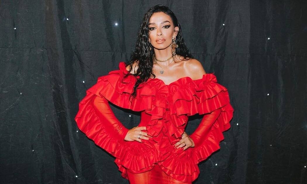 Πολύ γέλιο! Η Ελένη Φουρέιρα δημοσίευσε παππού να χορεύει το νέο της hit (video)