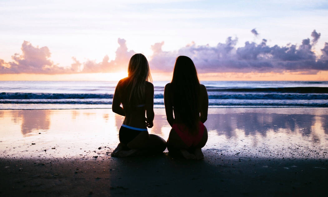 H ώρα του μαγιό: 5 αστείες σκέψεις που θα κάνεις όταν βγεις στην παραλία