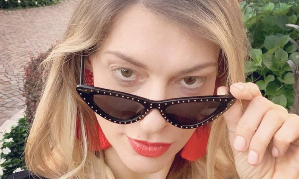 Ζέτα Δούκα: Δείτε τι της έβαλε στην πλάτη η κόρη της (pics)