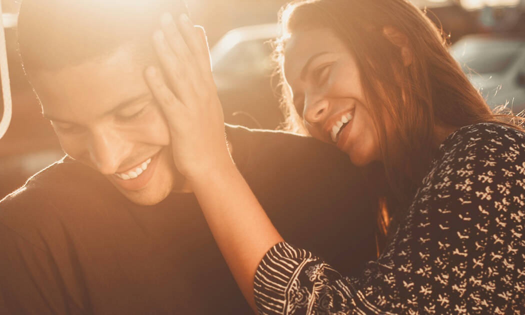 7+1 σημάδια ότι του αρέσεις πάρα πολύ