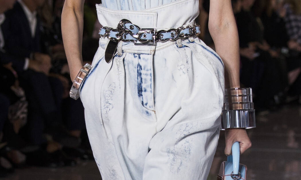 8 στυλ παντελονιών που είναι super hot αυτό το καλοκαίρι