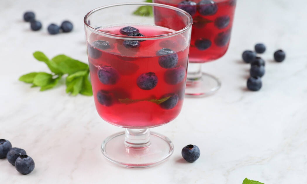 Ζελέ φράουλα με blueberries που αξίζει να δοκιμάσεις
