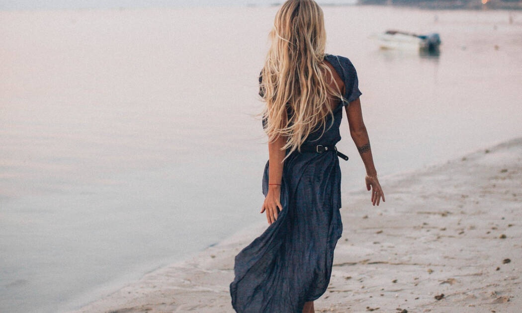 10 καλοκαιρινά χτενίσματα που μπορείς να κάνεις μόνη σου στις διακοπές