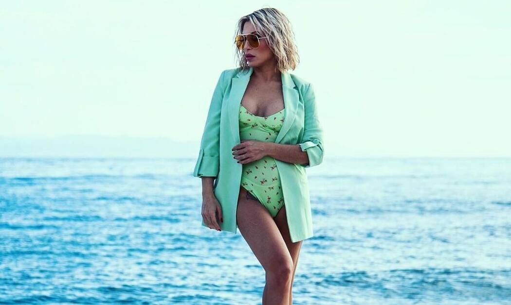 Μαρία Καρλάκη: Δείτε ποιο τραγούδι της μεταφράστηκε στα Βουλγαρικά (photos+video)