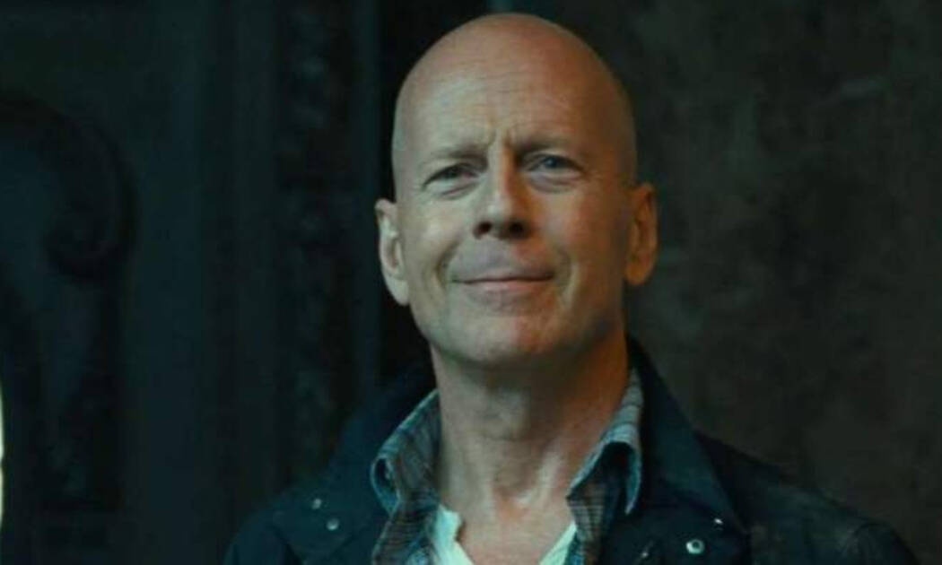 Τρομερό: Πόσο μαλλί είχε ο Μπρους Γουίλις πολύ μικρός! (pics+vid)