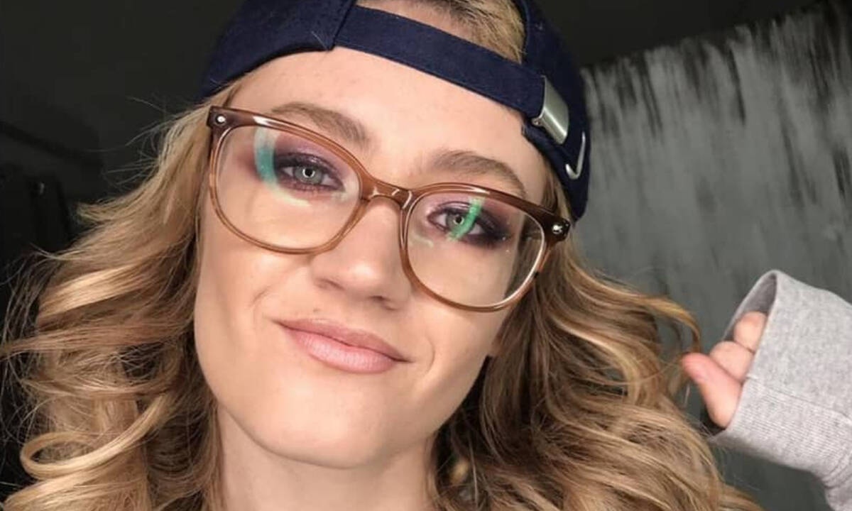 Ειρήνη Ερμίδου: Δες το κορμί της με μαγιό χωρίς ίχνος ρετούς