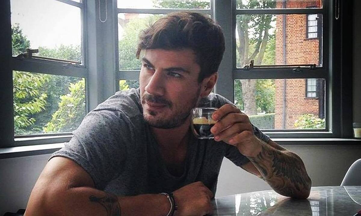 Πάρτε βαθιά αναπνοή- Ο Πετρετζίκης όπως δεν τον έχετε ξαναδεί (photos)