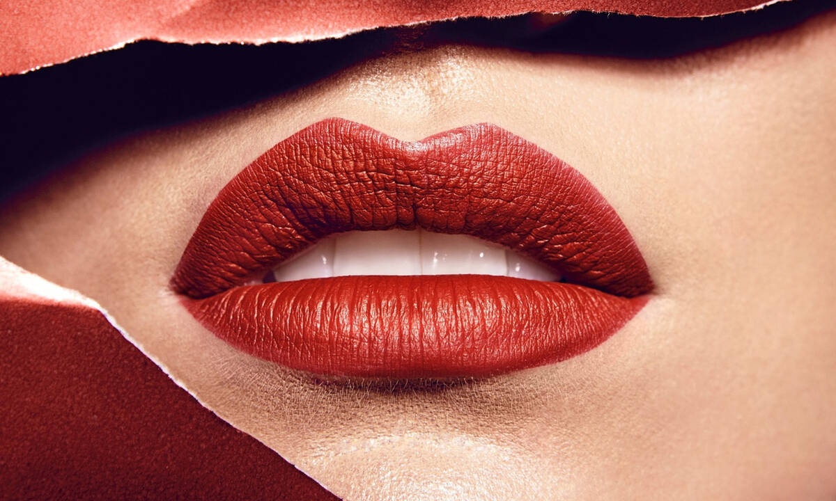 Σαρκώδη χείλη σε 3 βήματα