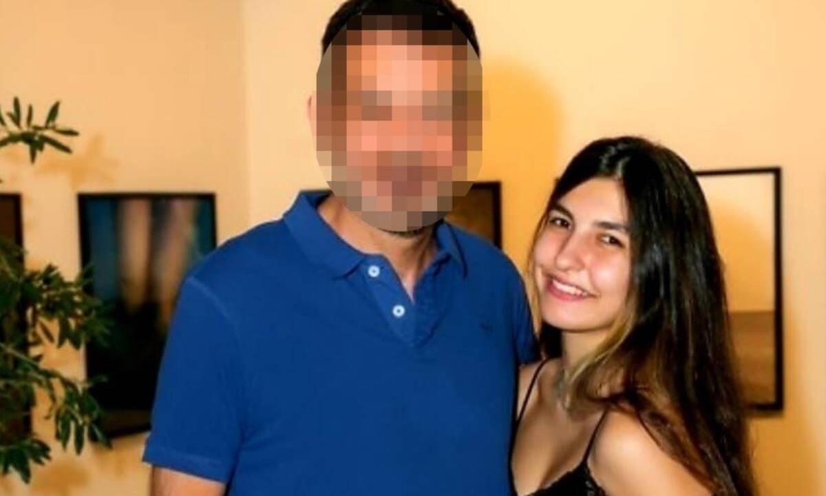 Και όμως, αυτή η κούκλα είναι κόρη Έλληνα παρουσιαστή (pics)