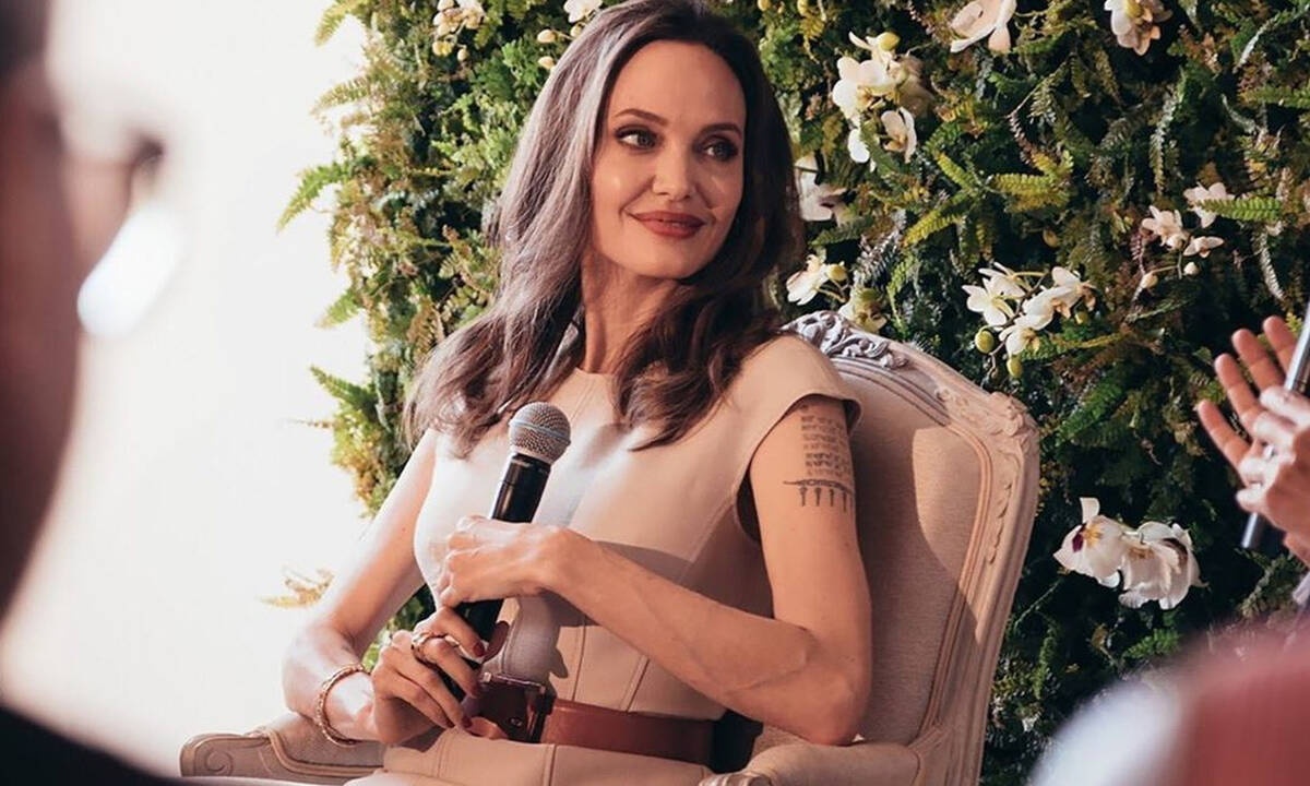Στο νέο spot του αρώματος της Guerlain η Angelina Jolie είναι πιο όμορφη από ποτέ