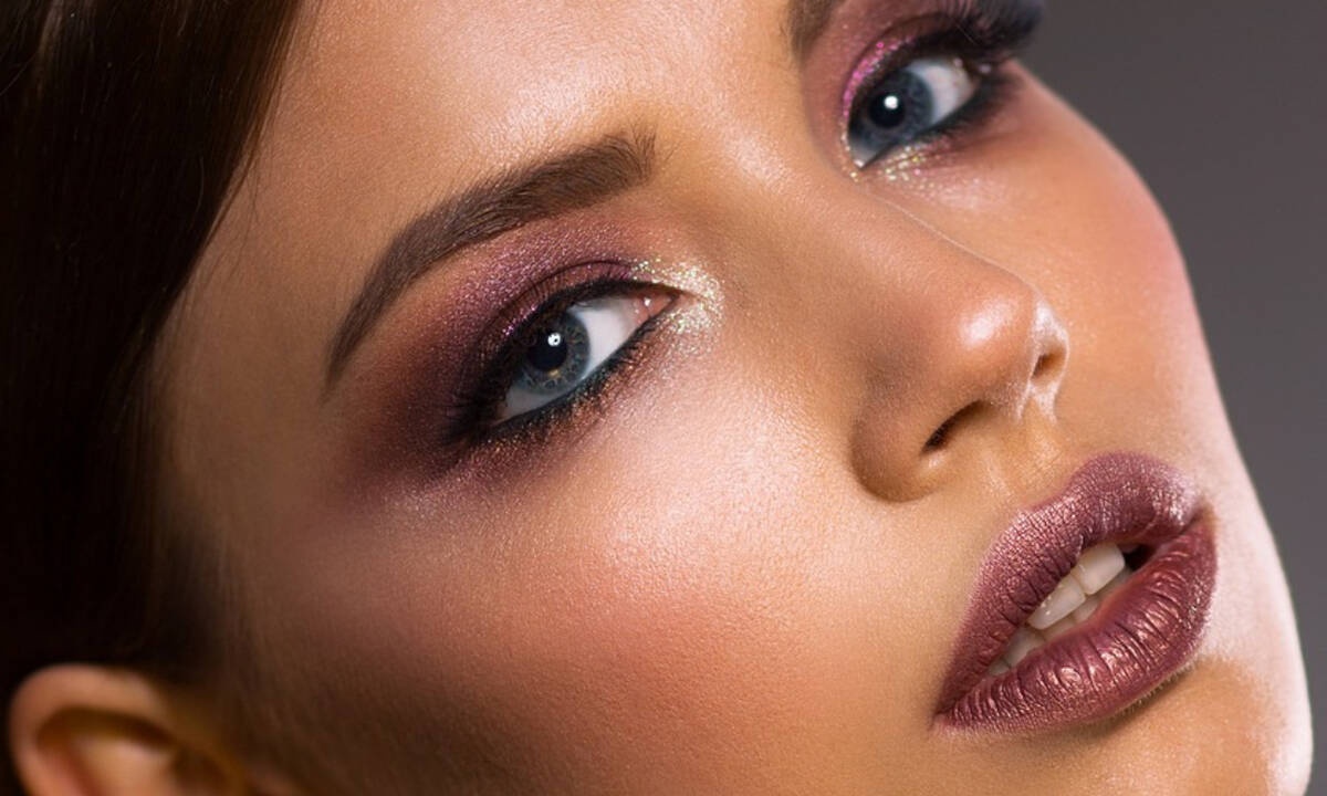 Τα 3 βήματα για να φαίνονται τα χείλη σου μεγαλύτερα