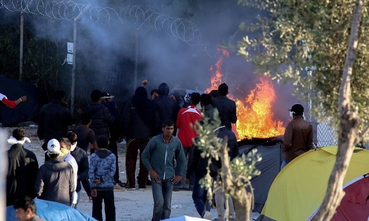 ΤΩΡΑ: Ένταση στο hot spot της Μόριας