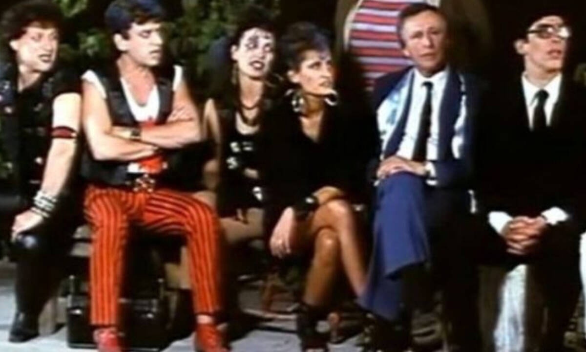 Το τεράστιο λάθος που ΚΑΝΕΙΣ δεν πρόσεξε στην εμβληματική ελληνική ταινία! (vid)