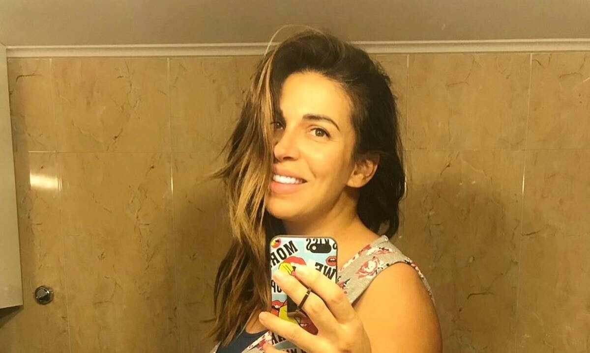 Ελένη Χατζίδου: Θηλάζει το μωρό της και μας το δείχνει στο Instagram – Υπέροχες εικόνες (Video)