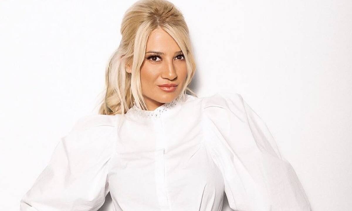 Φαίη Σκορδά: Μόλις φόρεσε τα πιο in παπούτσια και θα τα ζηλέψεις! Έκανε τον απόλυτο συνδυασμό (Pics)