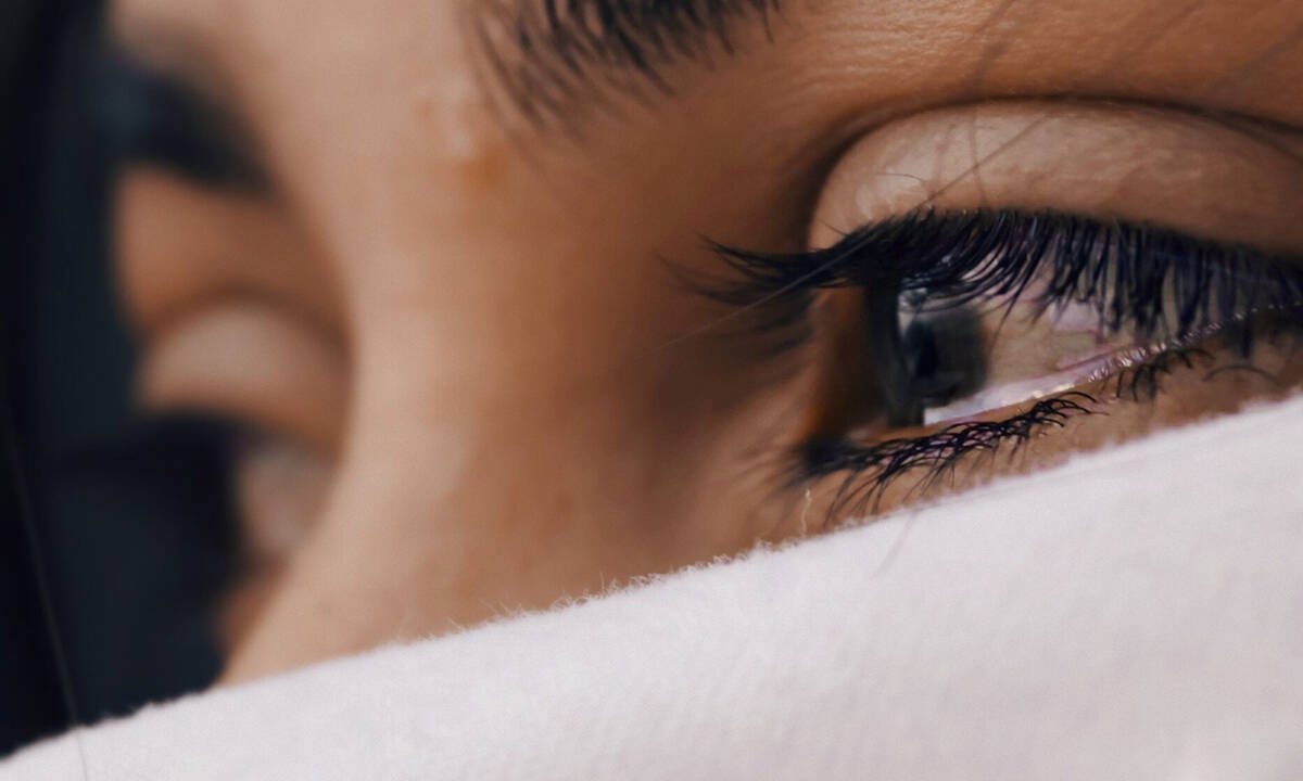 Τι είναι το σύνδρομο Sjögren και πώς μπορείς να το αναγνωρίσεις