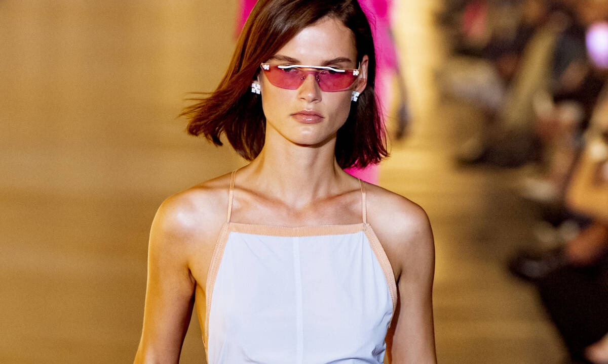 Off White SS20: Τα ωραιότερα ασύμμετρα φορέματα που θα φορεθούν την άνοιξη σε μια και μόνο συλλογή