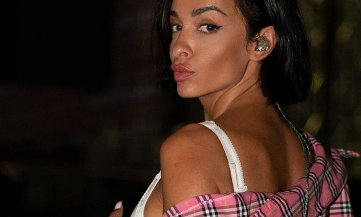 Η Ελένη Φουρέιρα έγινε μυστική πράκτορας και κατάφερε να αποδράσει like a pro