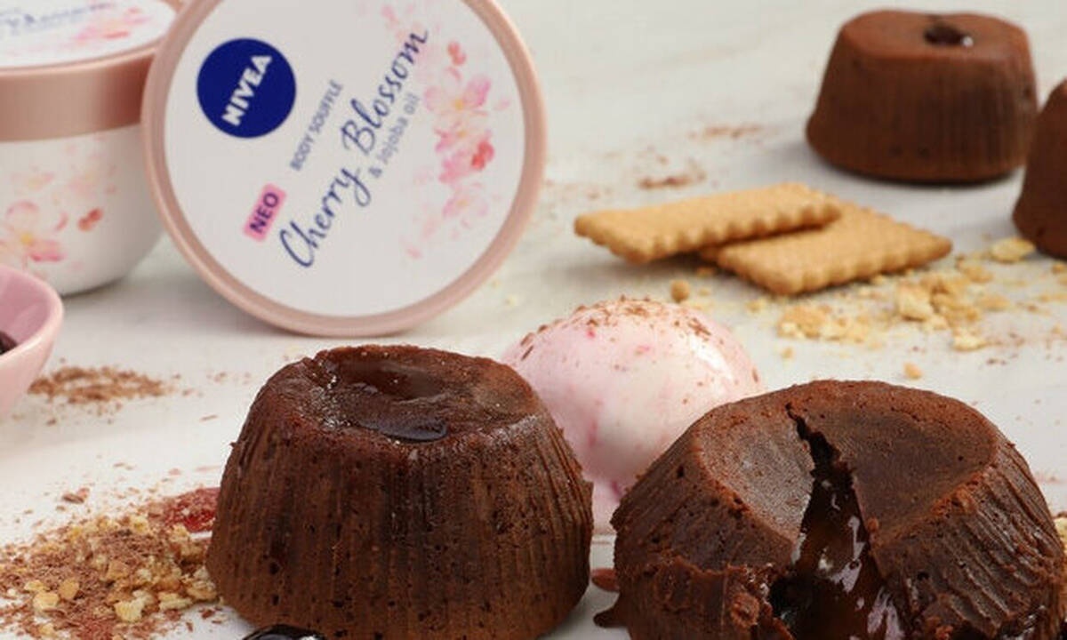 #SouffleLovers! Το πιο λαχταριστό σουφλέ σοκολάτας με κεράσι