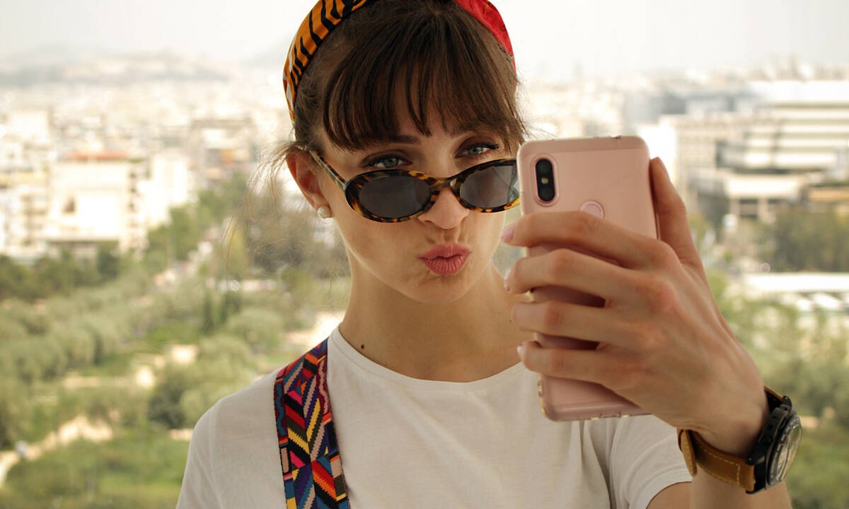 Αυτό το είδος selfie πόζας στο Instagram είναι το χειρότερο