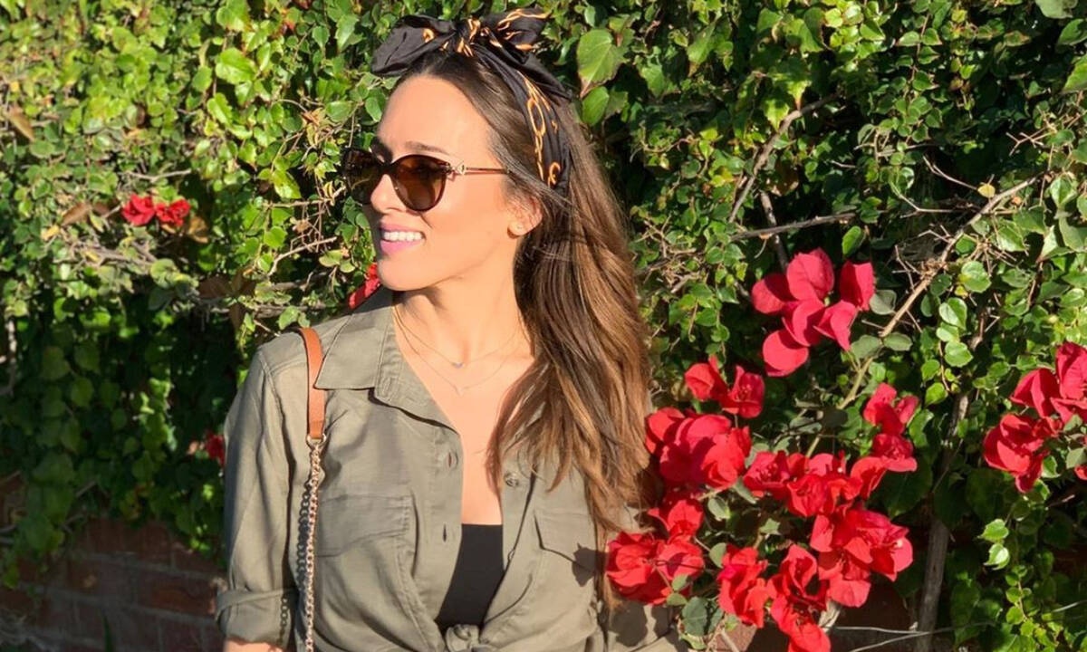 Καλομοίρα: Δείτε πού φωτογραφήθηκε με τα τρία της παιδιά (pics)