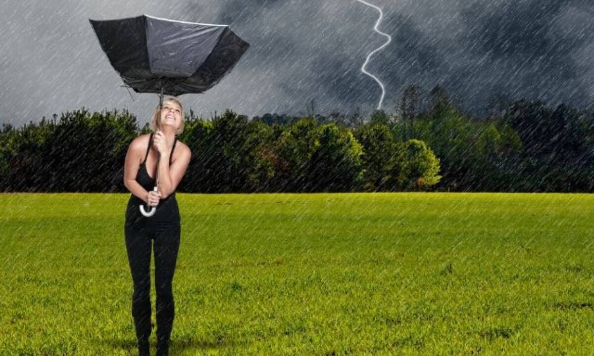 Ξέρουμε πώς αντιδράς, όταν το σύμπαν σε.... γλεντάει!