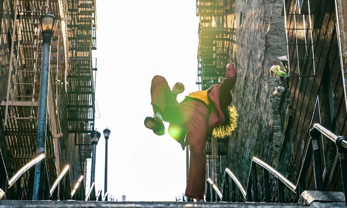 Τα σκαλιά του Joker έχουν γίνει παγκόσμιο φαινόμενο και μετατρέπουν τους fans σε Arthur Fleck