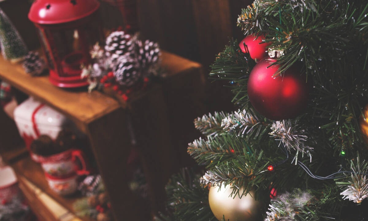 Στολίζεις το σπίτι σου νωρίς για τα Χριστούγεννα;Είσαι ευτυχισμένος άνθρωπος,λένε οι ειδικοί