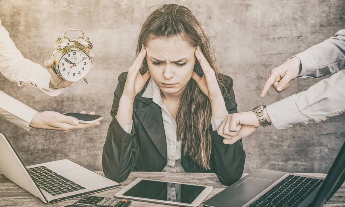 Σύνδρομο εργασιακής εξουθένωσης: Σημάδια ότι ξεπερνάτε τα όριά σας (εικόνες)