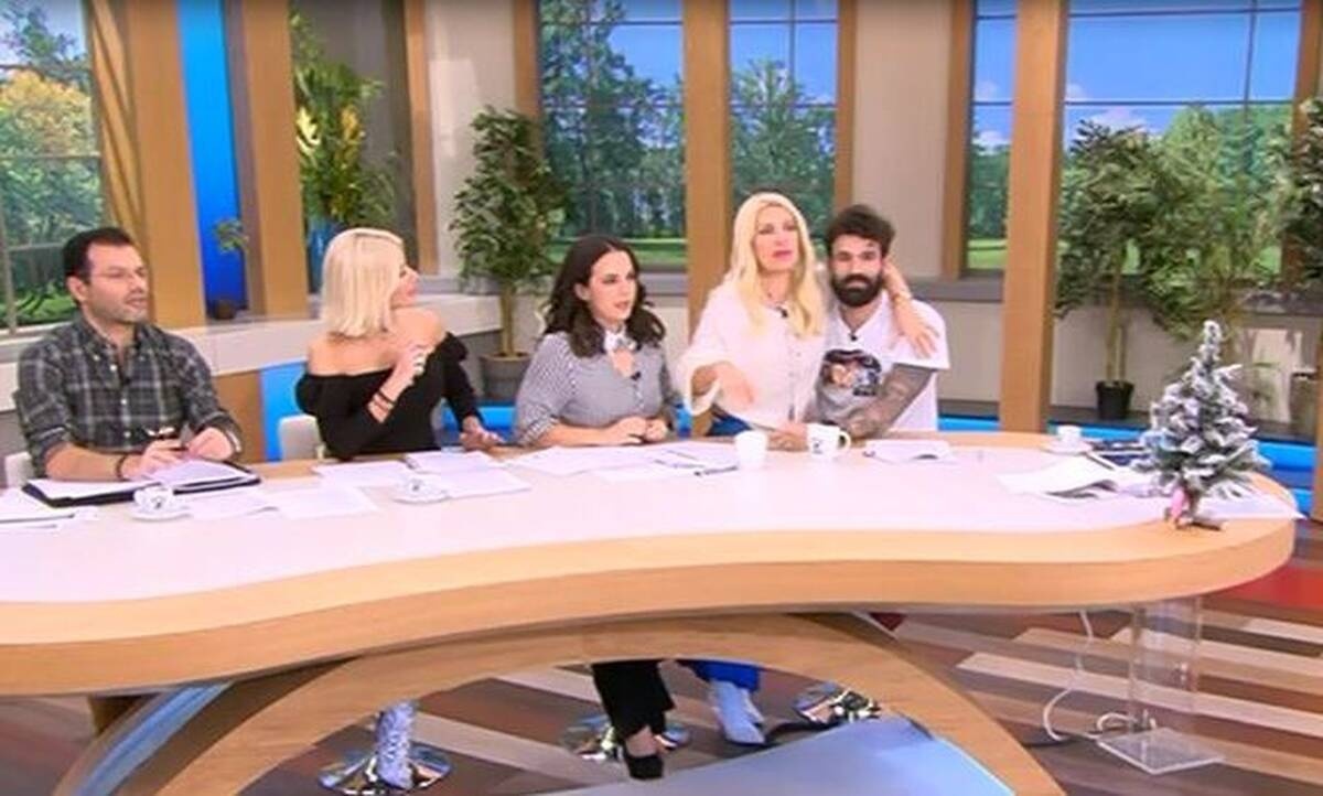 Ελένη Μενεγάκη: Τέτοια γκάφα δεν έχει ξαναγίνει στην ελληνική τηλεόραση! (Video)