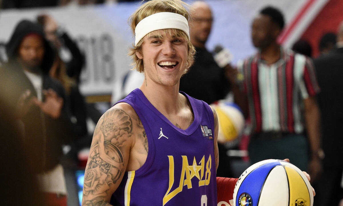 Αυτήν την αλλαγή στα μαλλιά του Justin Bieber πραγματικά δεν την περιμέναμε