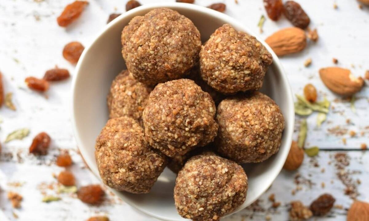 Vegan τρουφάκια με αμύγδαλο- Εύκολα και υγιεινά!