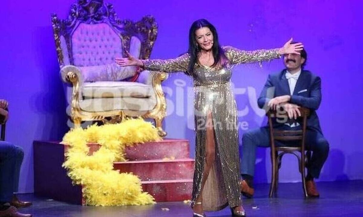 Θέατρο Αθηνά: «Happy Birthday ΕΛΛΑΣ»: Η παράσταση της χρονιάς (Photos)