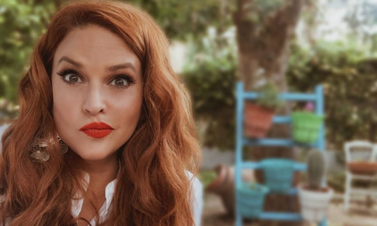 Σίσσυ Χρηστίδου: Δείτε τον γιο της να λύνει ασκήσεις μαθηματικών στον τοίχο του σπιτιού τους (pics)