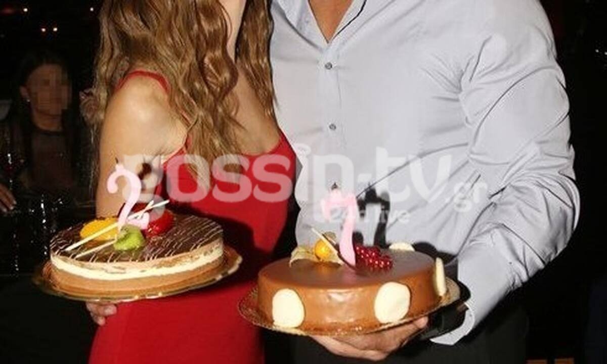 Γιόρτασε τα γενέθλιά της και δεν έσβησε τα κεράκια σε μία, αλλά σε δύο τούρτες! (Photos)