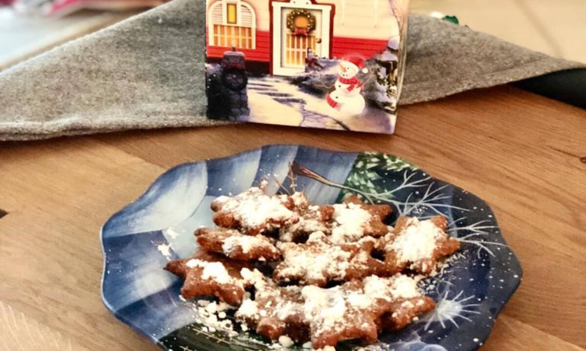 Χριστουγεννιάτικα μπισκότα χωρίς ζάχαρη για να τα τρως non stop, χωρίς τύψεις