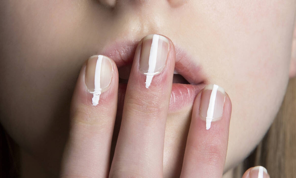 Έτσι θα δυναμώσεις τα νύχια σου μετά το ημιμόνιμο μανικιούρ 