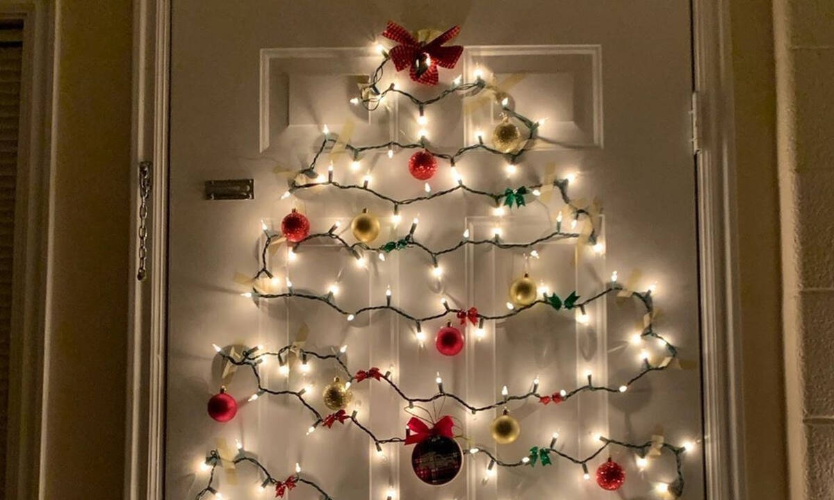 Last minute craft:15 εναλλακτικά δέντρα που θα σε κάνουν να δεις μ' άλλο μάτι τα φετινά Χριστούγεννα