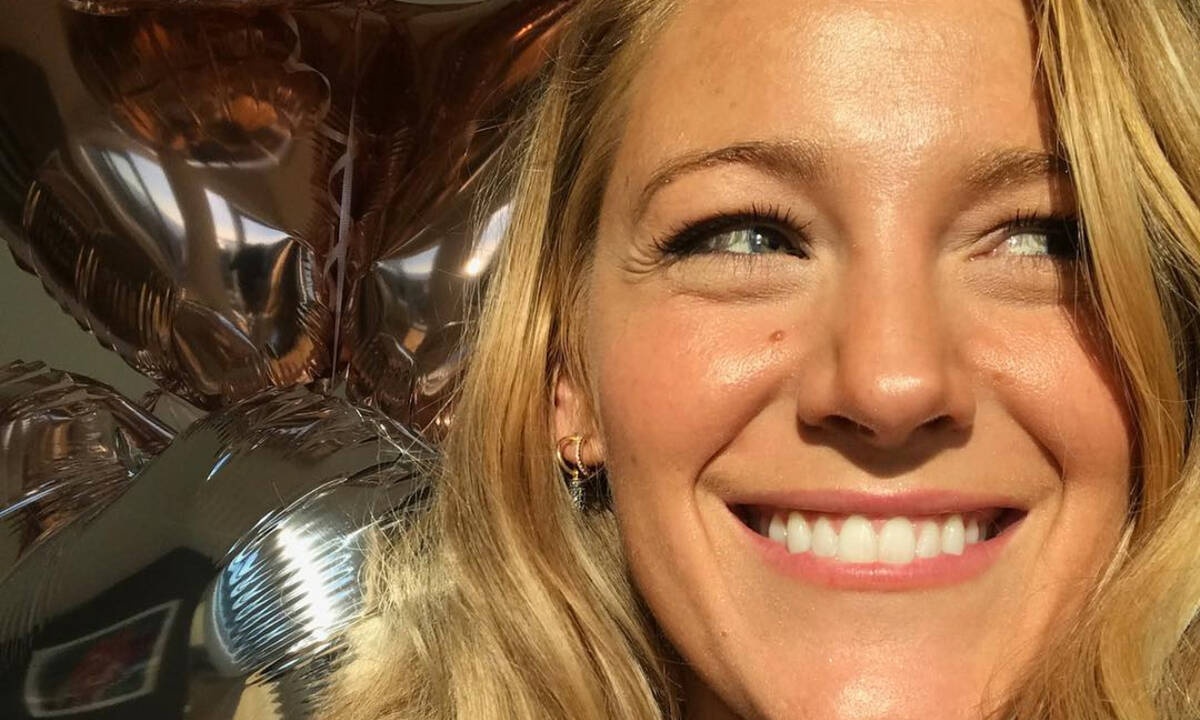 Δες το θεϊκό κορμί της Blake Lively λίγους μήνες μετά τη γέννα