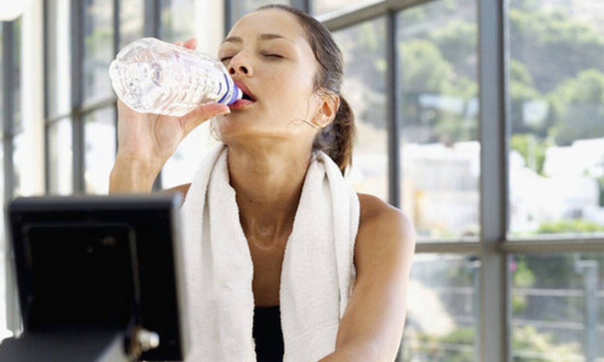 3 πράγματα που θα σου συμβούν αν αρχίσεις να πίνεις περισσότερο νερό