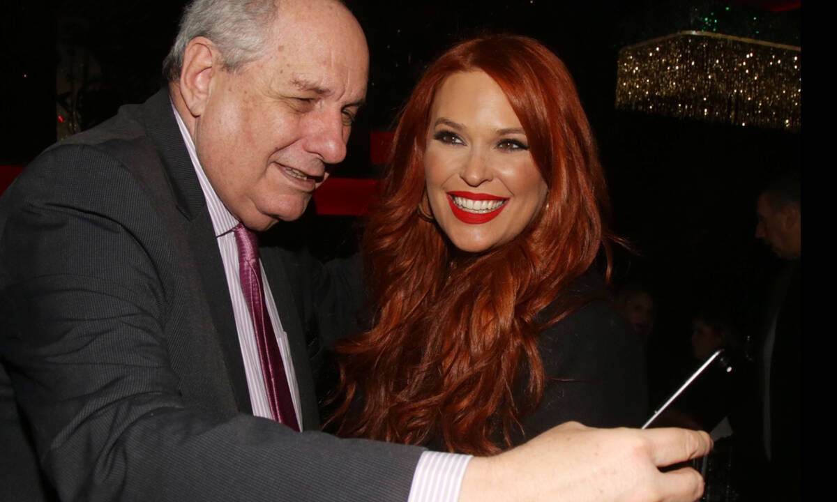 Έχεις δει την κούκλα κόρη του Τέρενς Κουίκ;