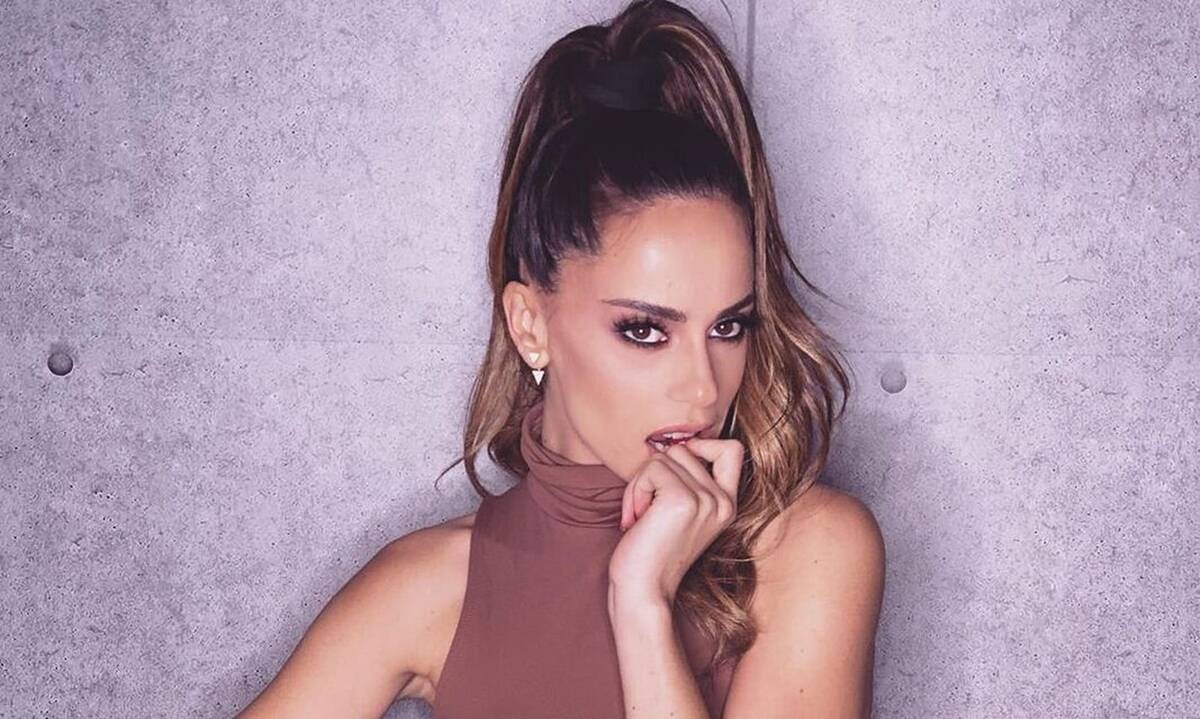 Μαρία Αντωνά: Νυφούλα ντύθηκε η σύντροφος του ποδοσφαιριστή Άρη Σοΐλέδη (Photos)