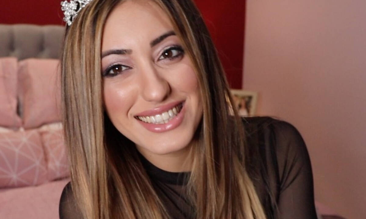 Σου βρήκαμε το μακιγιάζ που πρέπει να κάνεις στα γενέθλιά σου