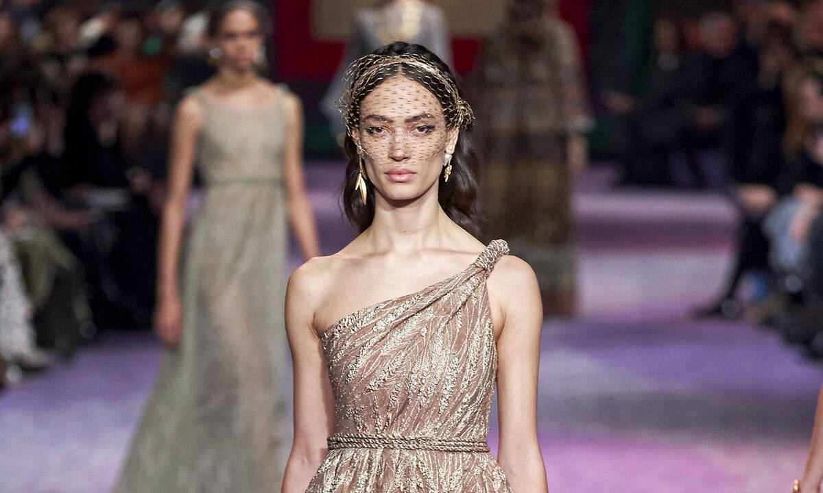 Ναι!Η ανοιξιάτικη συλλογή του Christian Dior αποπνέει  Ελλάδα